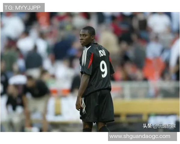 揭晓3号球衣背后的足球明星是谁及其传奇故事